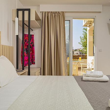 קאטו דרטסו Theos Village Apartments מראה חיצוני תמונה