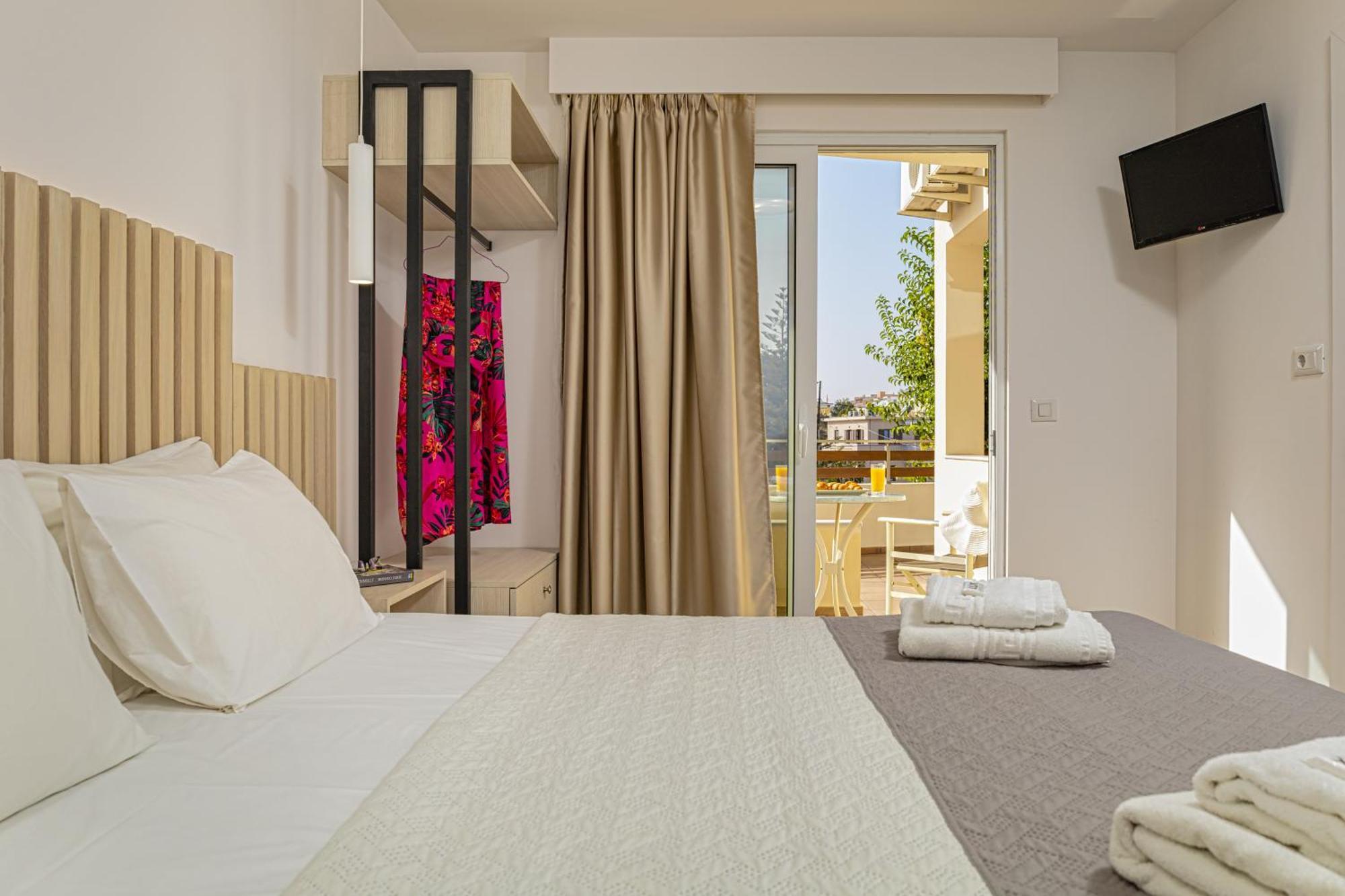 קאטו דרטסו Theos Village Apartments מראה חיצוני תמונה