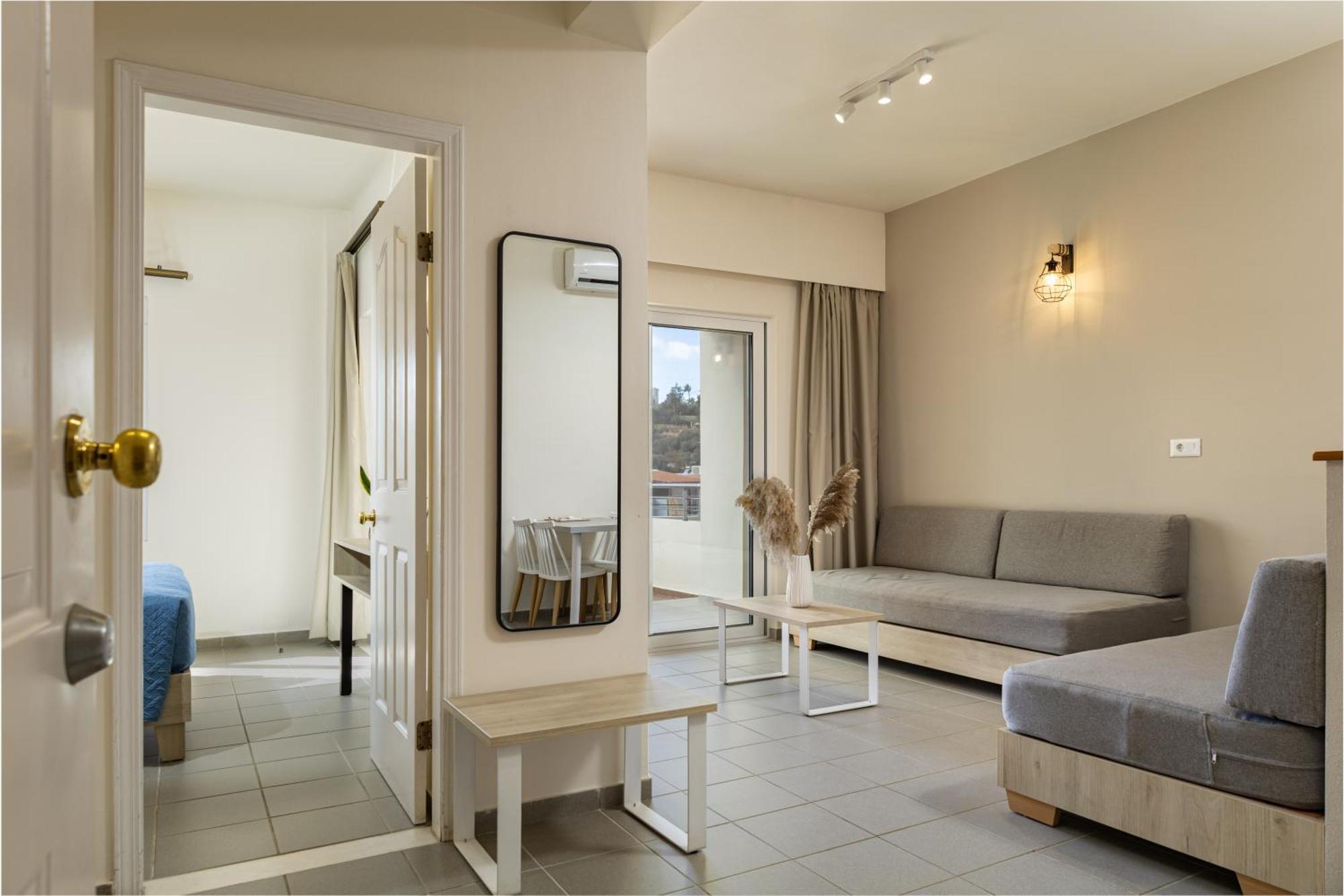 קאטו דרטסו Theos Village Apartments מראה חיצוני תמונה
